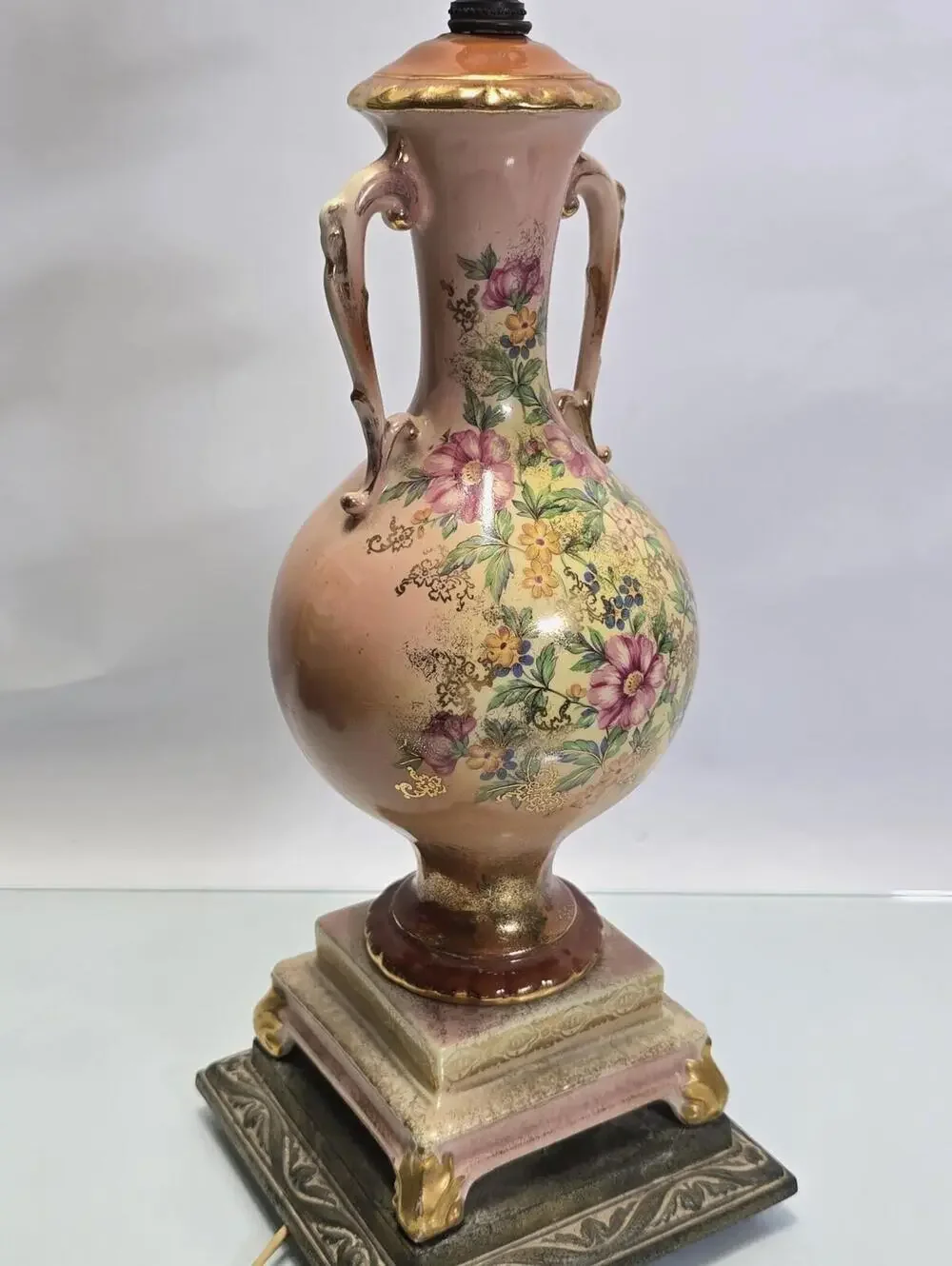 Vintage Beckwith China Hand Painted Floral Porcelain Table Lamp Gilt